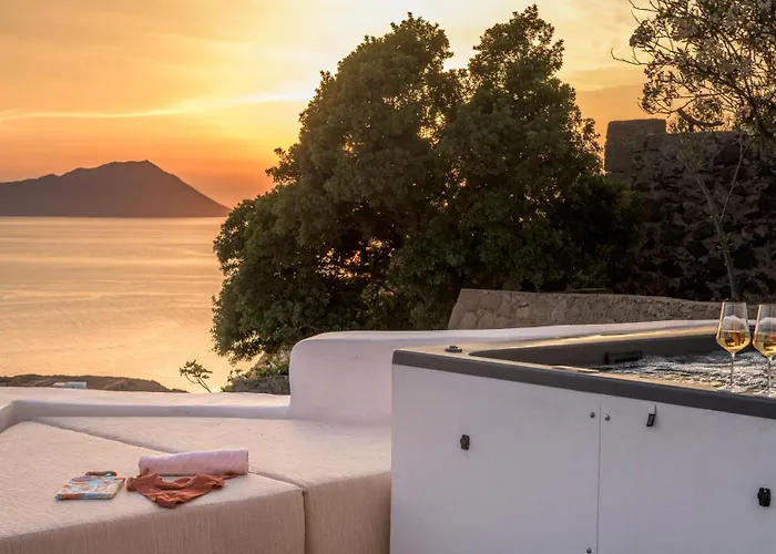 Sunset Plaka (Milos)